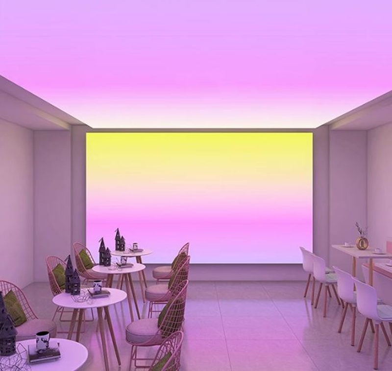 dynamic stretch ceiling for bar