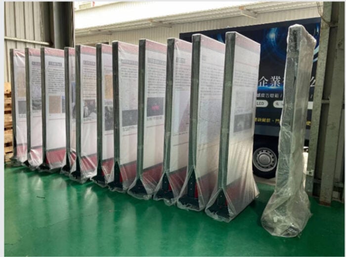bulk produced fabric standing light boxes with wheels